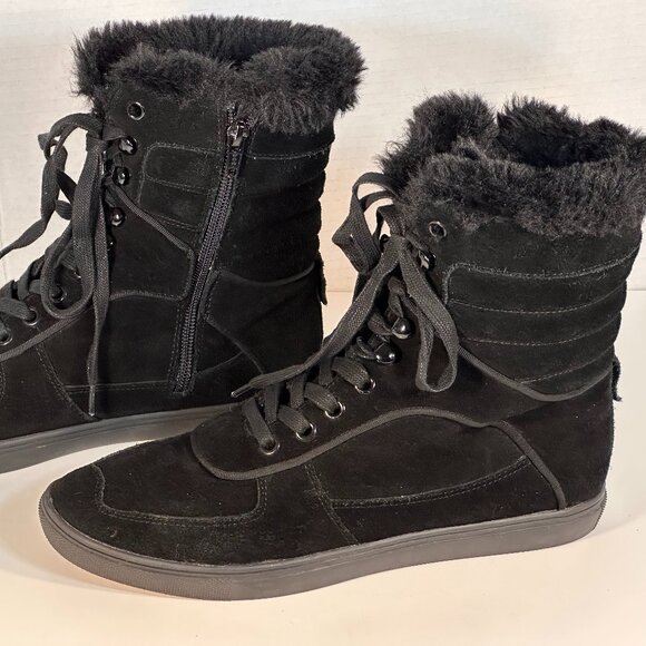 WOMEN'S SIZE 9 FURRY BOOTS - Picture 15 of 16